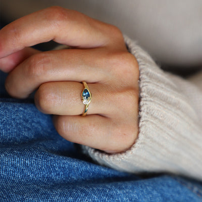 Teal Sapphire Diamond Flow Ring