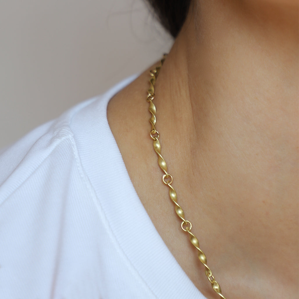 Gold Twist Necklace