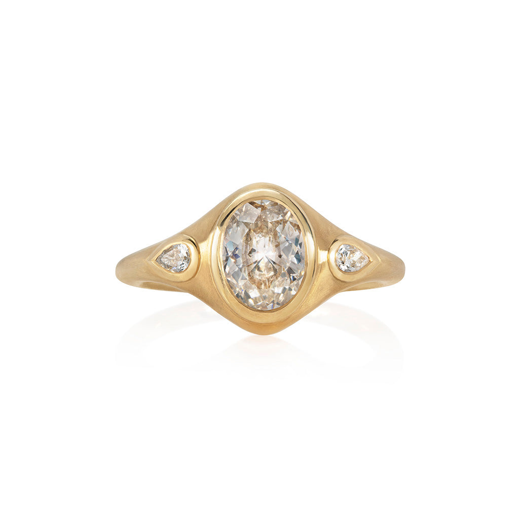 Shanti Curvy Engagement Ring