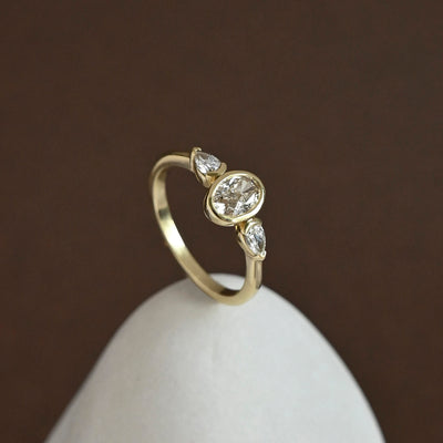 Oval Classic Champagne Diamond Ring